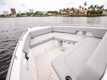 2026 Cruisers Yachts 38 VTR 38.0 feet, Clearwater, Florida #17