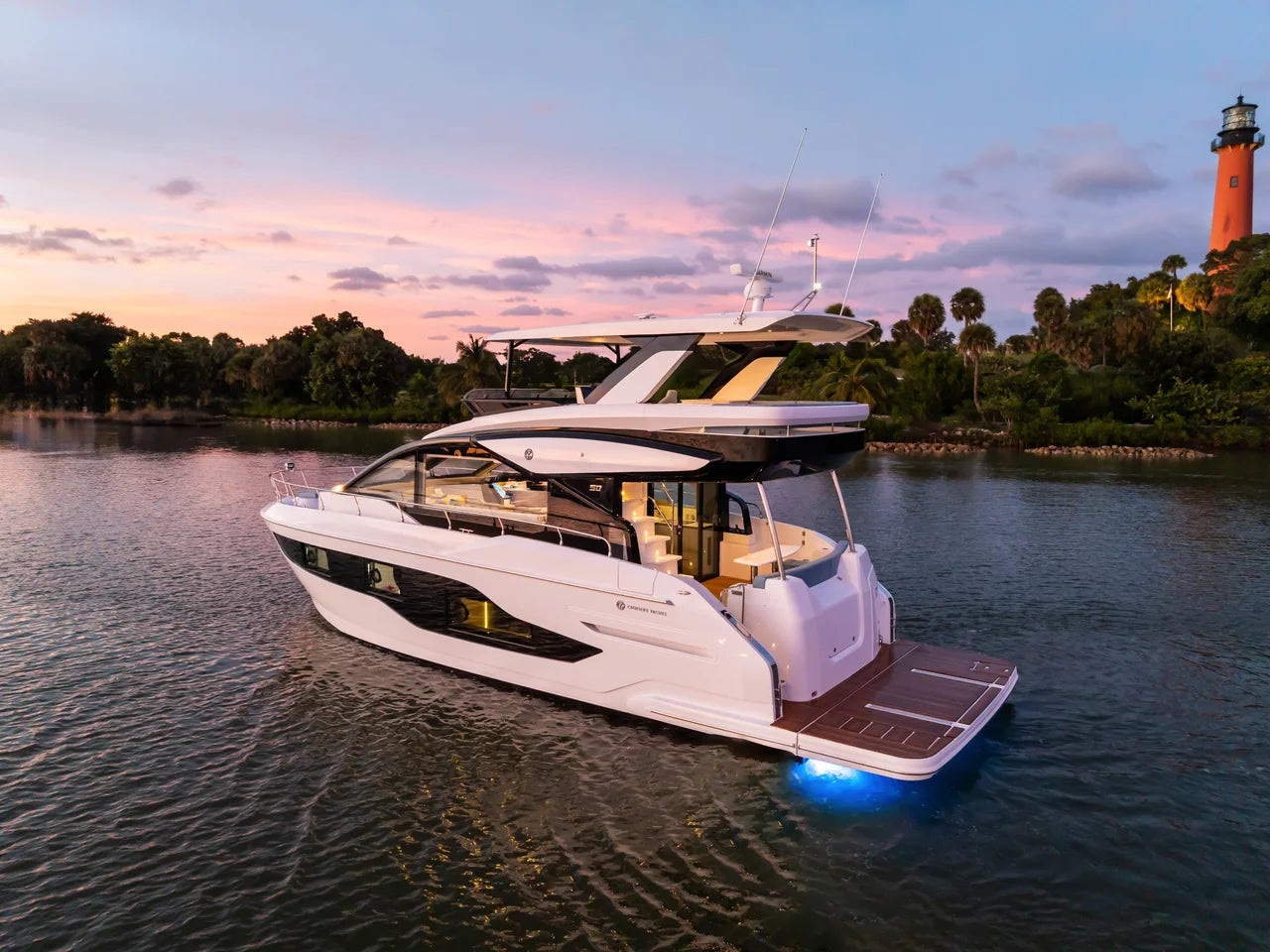 2027 Cruisers Yachts 50 FLY 50.0 feet, Clearwater, Florida #7