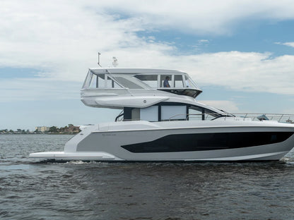 2026 Cruisers Yachts 57 FLY 57.0 feet, Clearwater, Florida #5