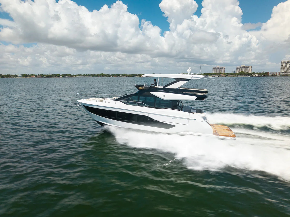 2026 Cruisers Yachts 57 FLY 57.0 feet, Clearwater, Florida #7