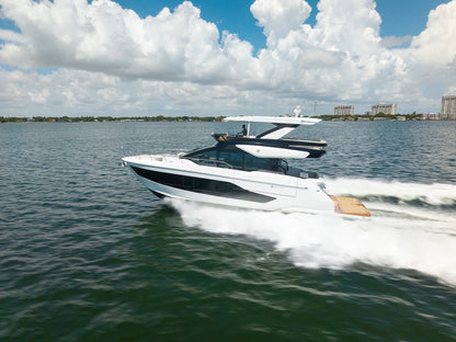 2026 Cruisers Yachts 57 FLY 57.0 feet, Clearwater, Florida #7