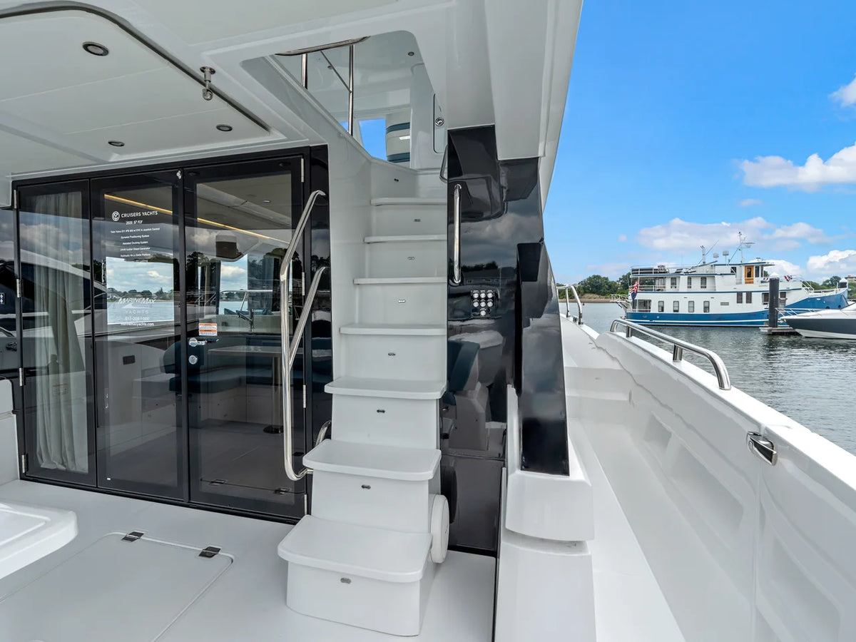 2026 Cruisers Yachts 57 FLY 57.0 feet, Clearwater, Florida #54