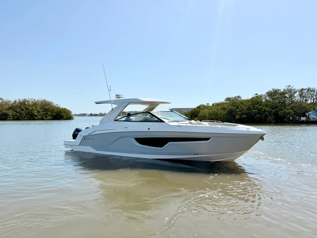 2026 Cruisers Yachts 34 GLS Outboard 34.0 feet, Clearwater, Florida #30