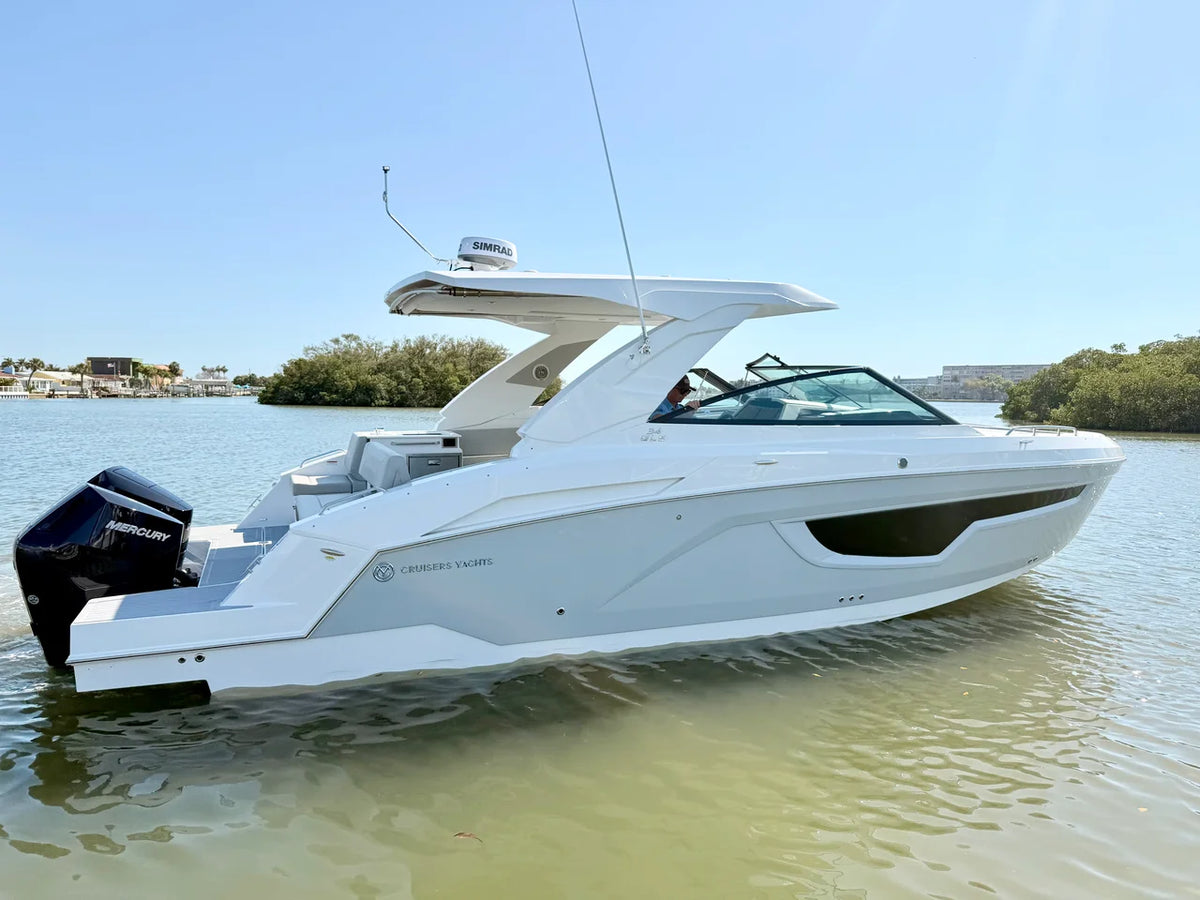 2026 Cruisers Yachts 34 GLS Outboard 34.0 feet, Clearwater, Florida #6