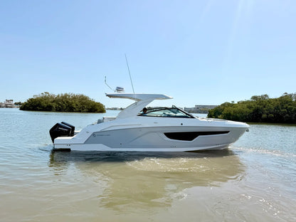 2026 Cruisers Yachts 34 GLS Outboard 34.0 feet, Clearwater, Florida #35