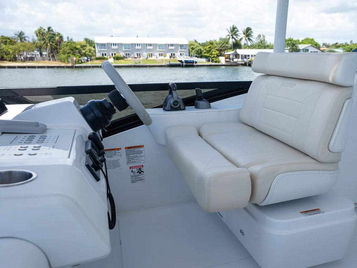 2026 Cruisers Yachts 57 FLY 57.0 feet, Clearwater, Florida #50