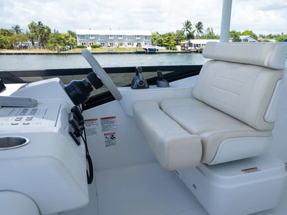 2026 Cruisers Yachts 57 FLY 57.0 feet, Clearwater, Florida #50
