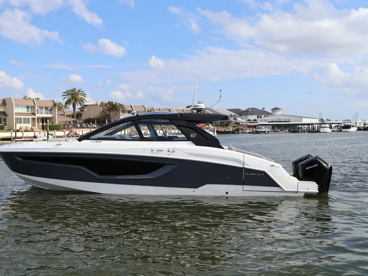 2026 Cruisers Yachts 42 GLS Outboard 42.0 feet, Clearwater, Florida #1