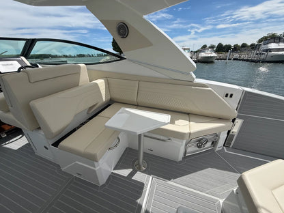 2027 Cruisers Yachts 38 GLS Outboard 38.0 feet, Clearwater, Florida #5