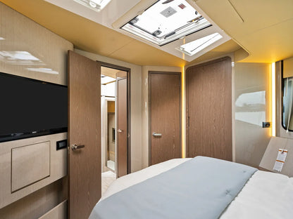 2026 Cruisers Yachts 57 FLY 57.0 feet, Clearwater, Florida #22