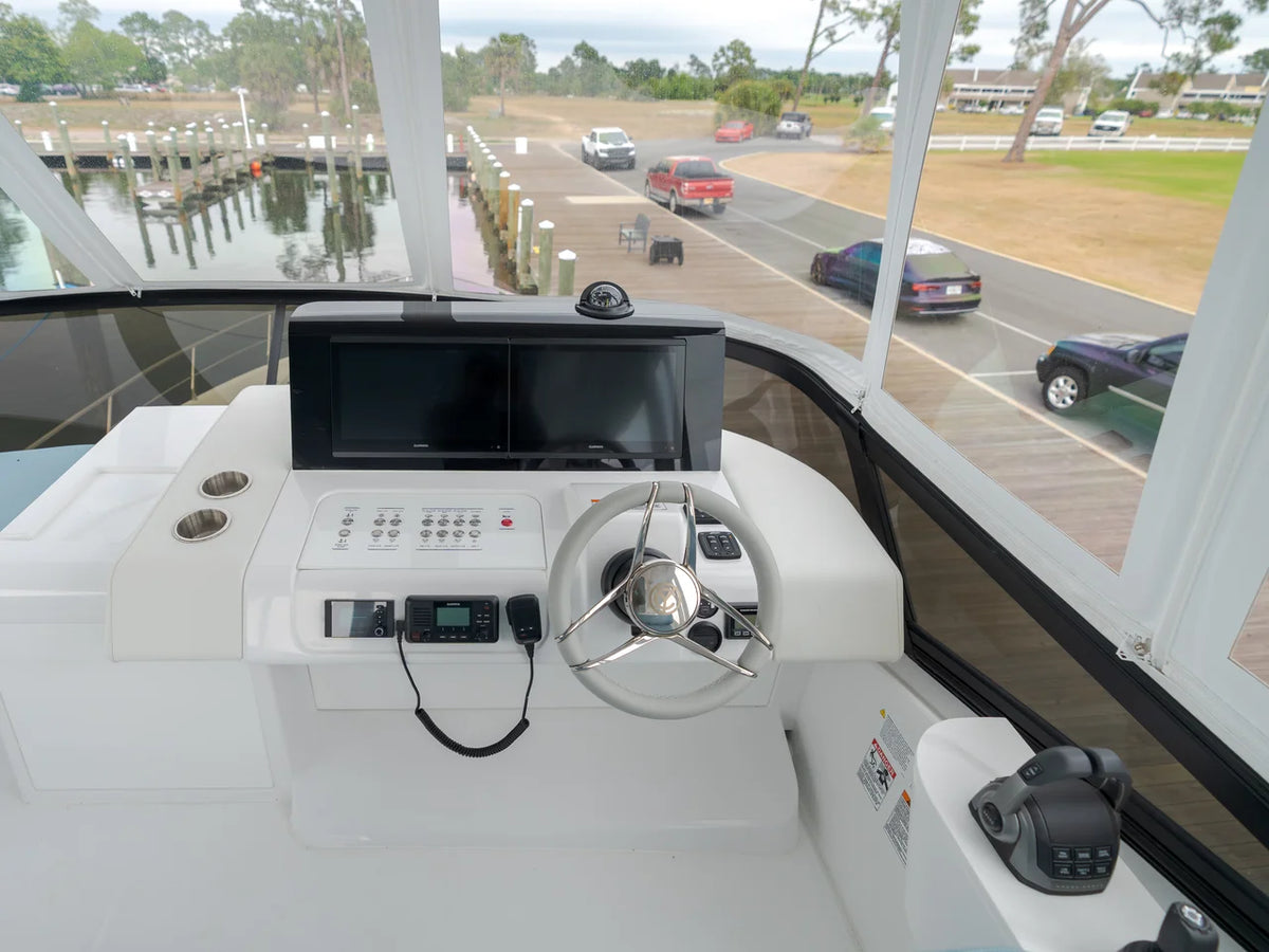 2026 Cruisers Yachts 57 FLY 57.0 feet, Clearwater, Florida #28