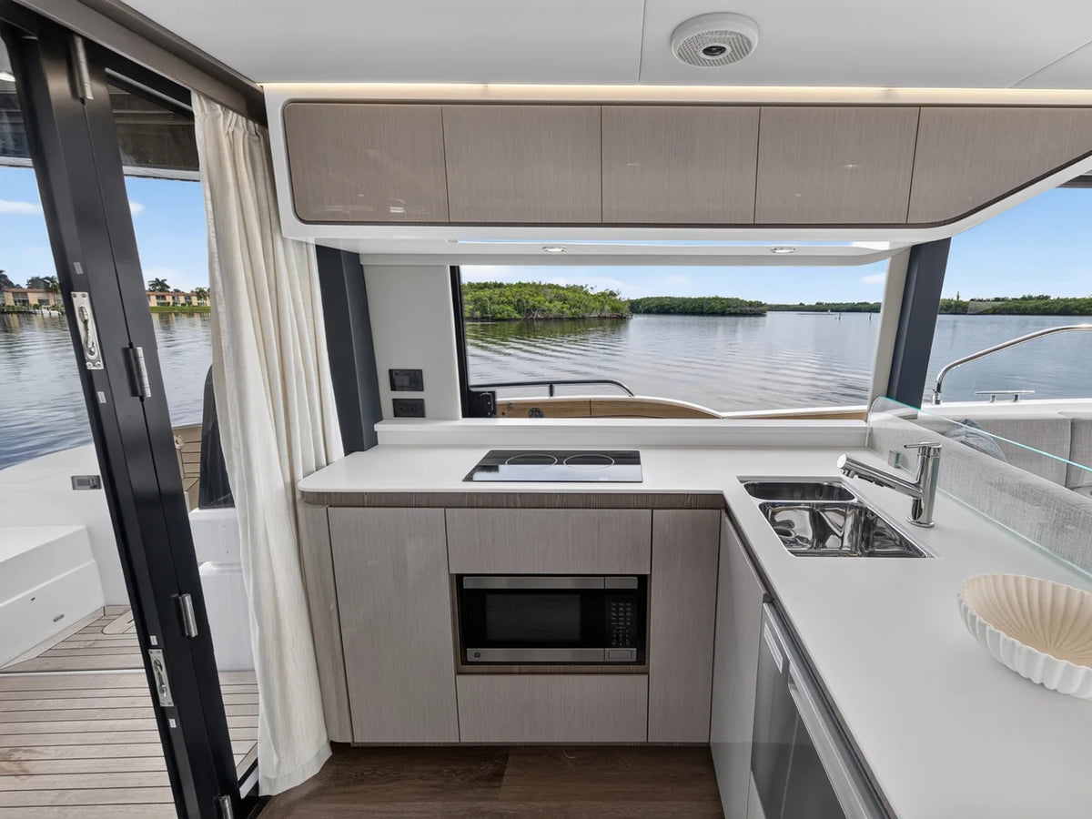 2026 Cruisers Yachts 57 FLY 57.0 feet, Clearwater, Florida #99