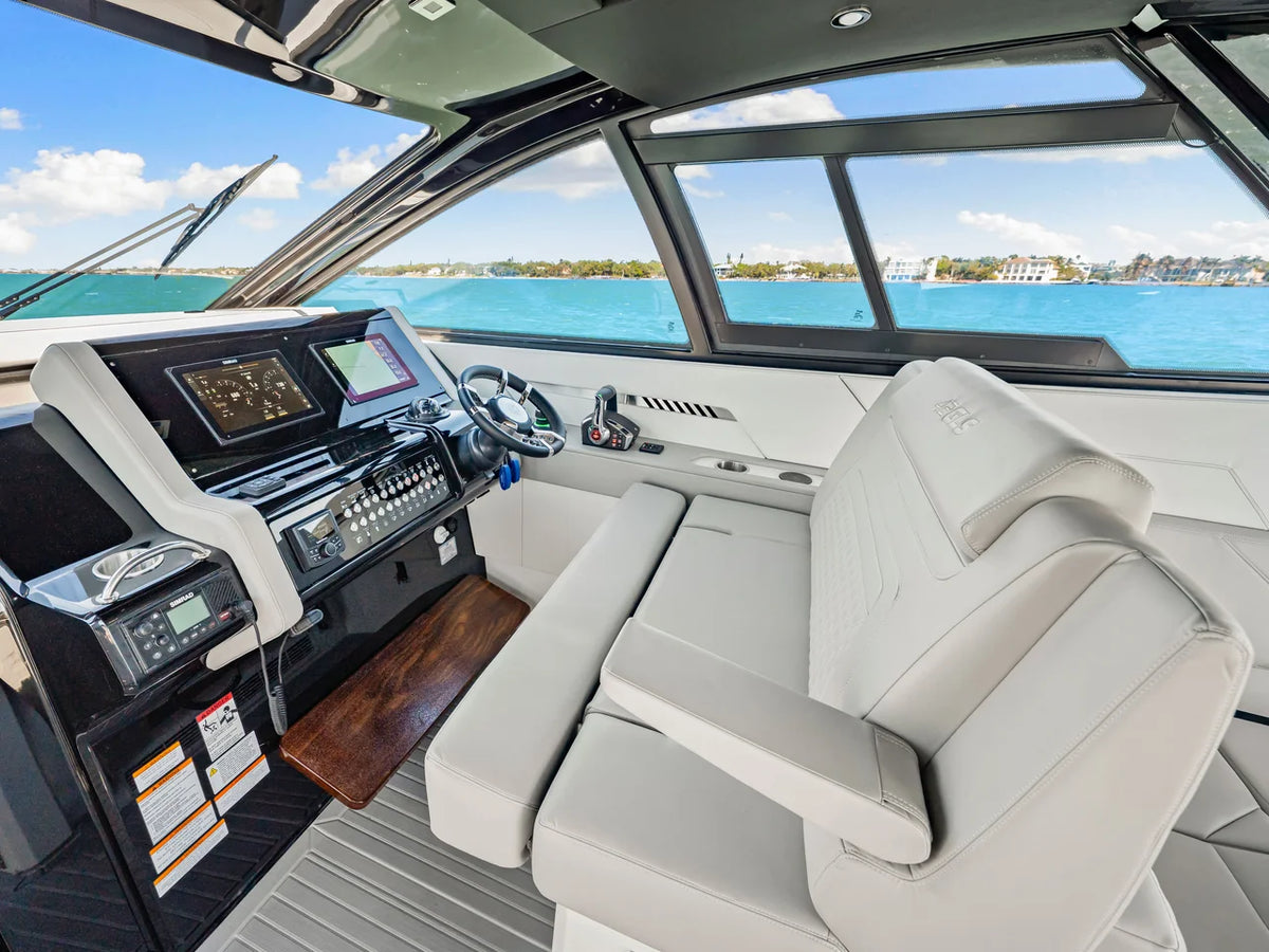 2026 Cruisers Yachts 42 GLS Outboard 42.0 feet, Clearwater, Florida #7