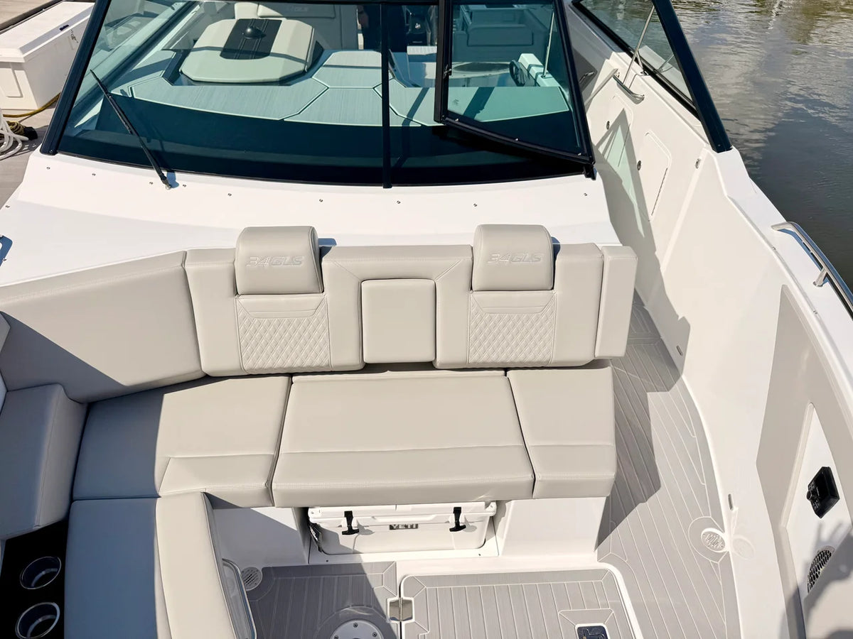 2026 Cruisers Yachts 34 GLS Outboard 34.0 feet, Clearwater, Florida #70