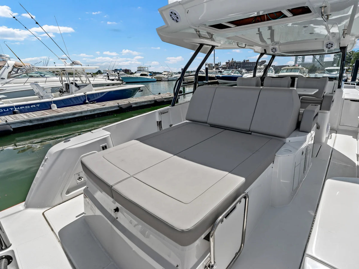 2026 Cruisers Yachts 38 VTR 38.0 feet, Clearwater, Florida #8