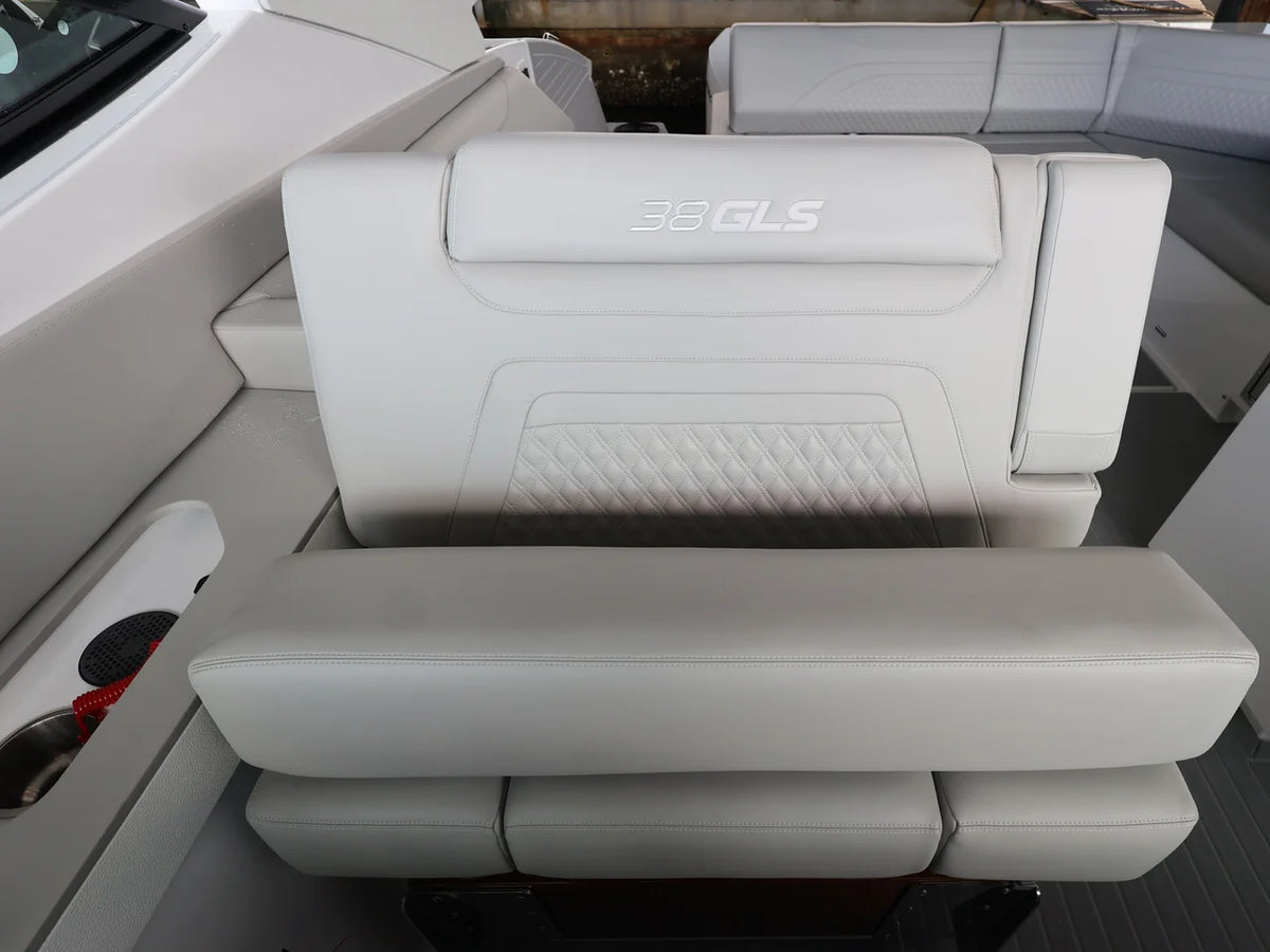 2026 Cruisers Yachts 38 GLS Outboard 38.0 feet, Clearwater, Florida #27