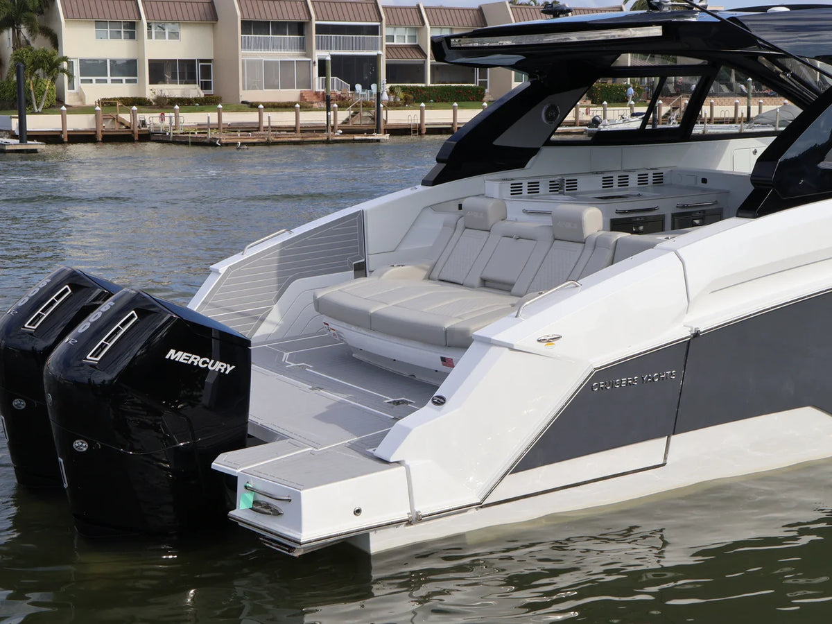 2026 Cruisers Yachts 42 GLS Outboard 42.0 feet, Clearwater, Florida #8