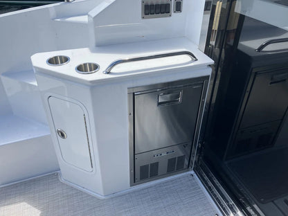 2026 Cruisers Yachts 42 Cantius 42.0 feet, Clearwater, Florida #7