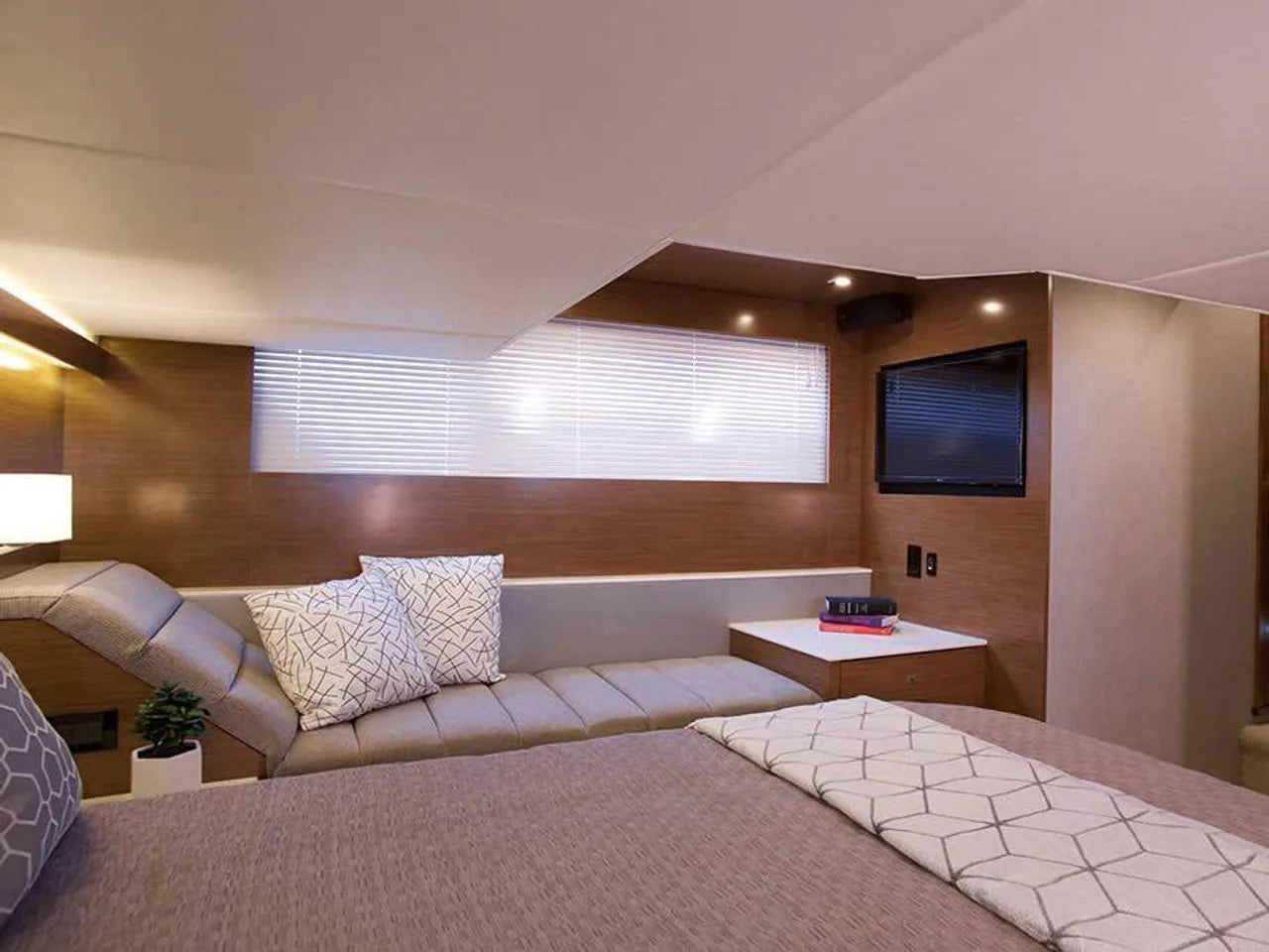 2026 Cruisers Yachts 46 Cantius 46.0 feet, Clearwater, Florida #11