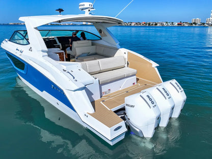 2026 Cruisers Yachts 38 GLS Outboard 38.0 feet, Clearwater, Florida #29