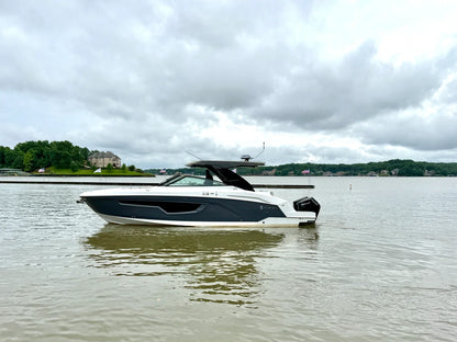 2026 Cruisers Yachts 34 GLS Outboard 34.0 feet, Clearwater, Florida #2
