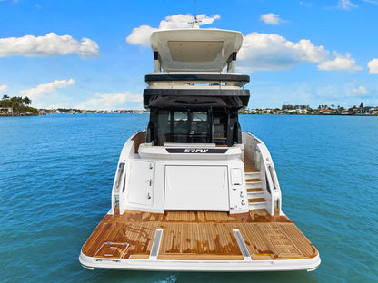 2026 Cruisers Yachts 57 FLY 57.0 feet, Clearwater, Florida #8