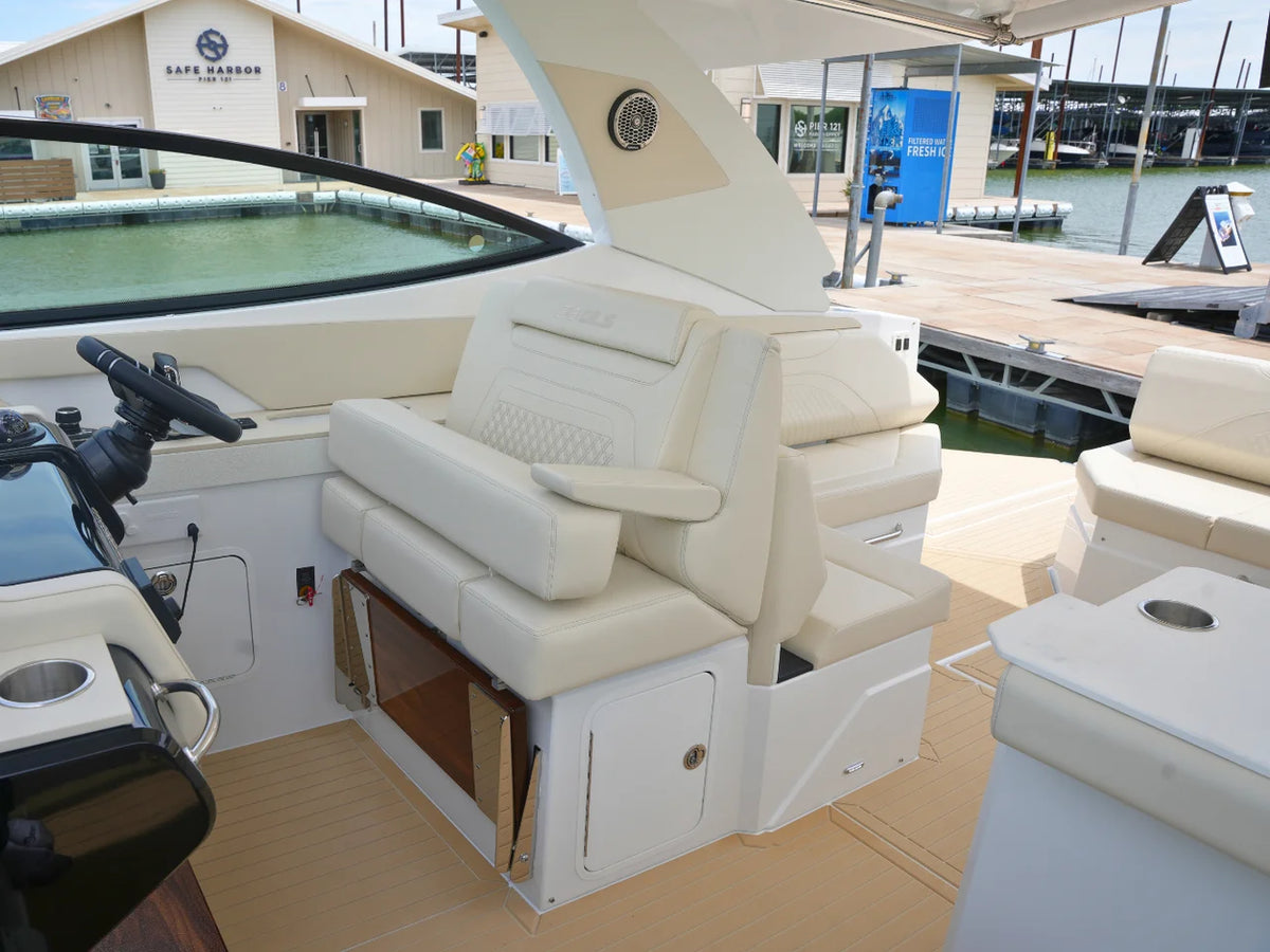 2026 Cruisers Yachts 38 GLS 38.0 feet, Clearwater, Florida #38