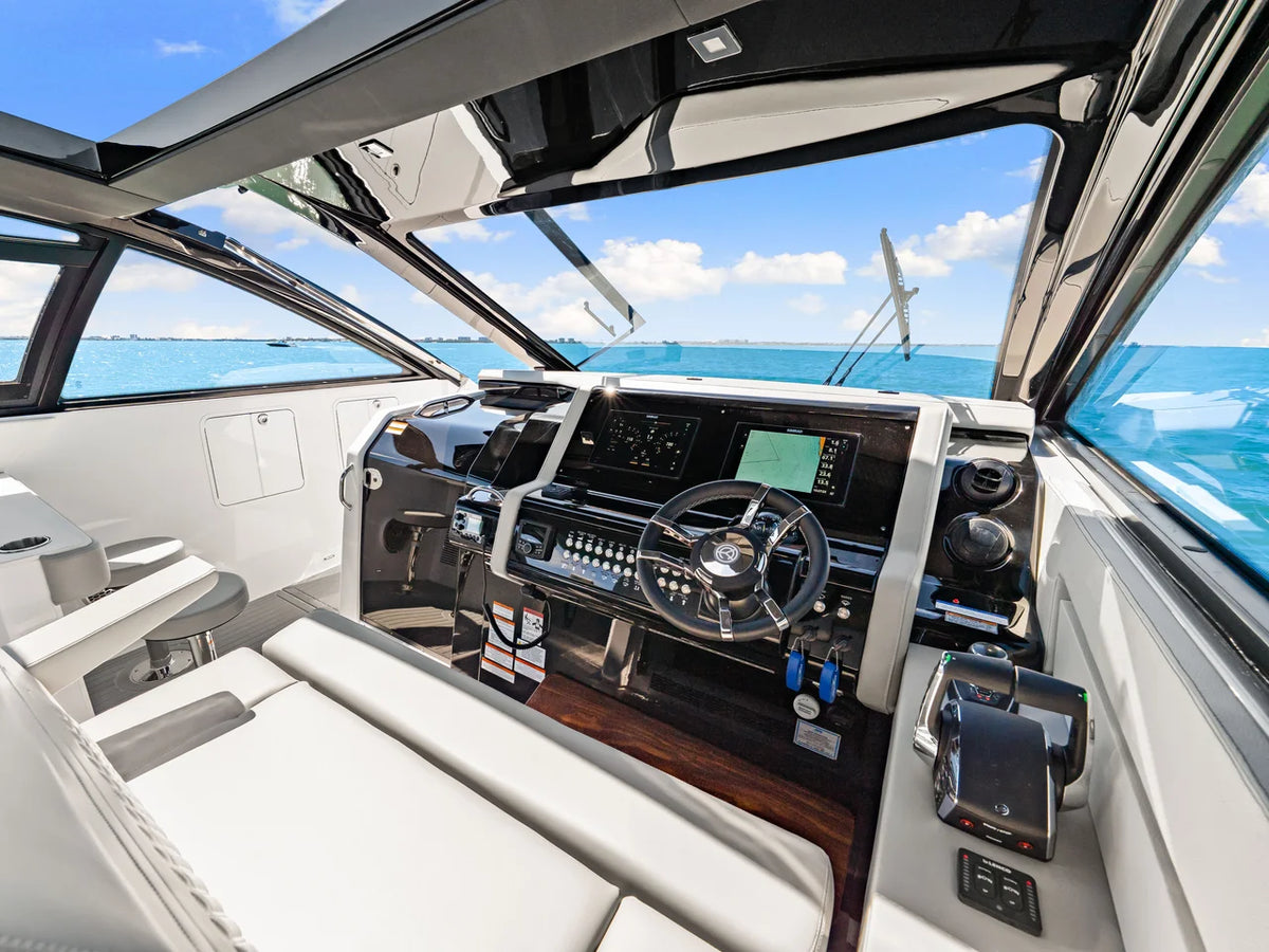 2026 Cruisers Yachts 42 GLS Outboard 42.0 feet, Clearwater, Florida #10