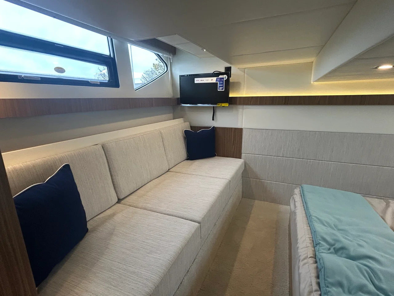 2026 Cruisers Yachts 42 Cantius 42.0 feet, Clearwater, Florida #50