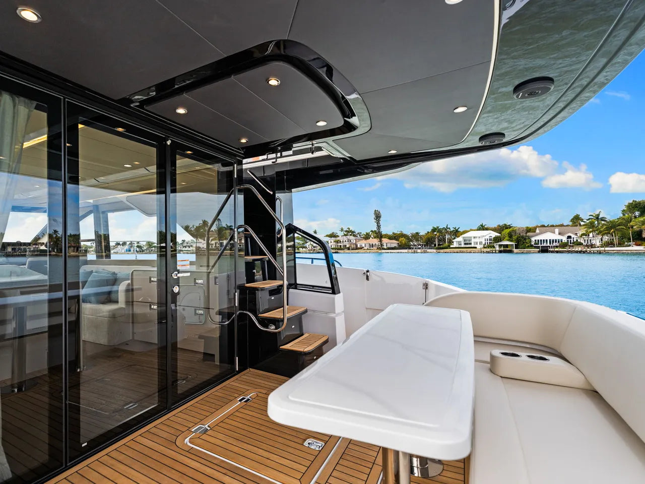 2026 Cruisers Yachts 57 FLY 57.0 feet, Clearwater, Florida #40