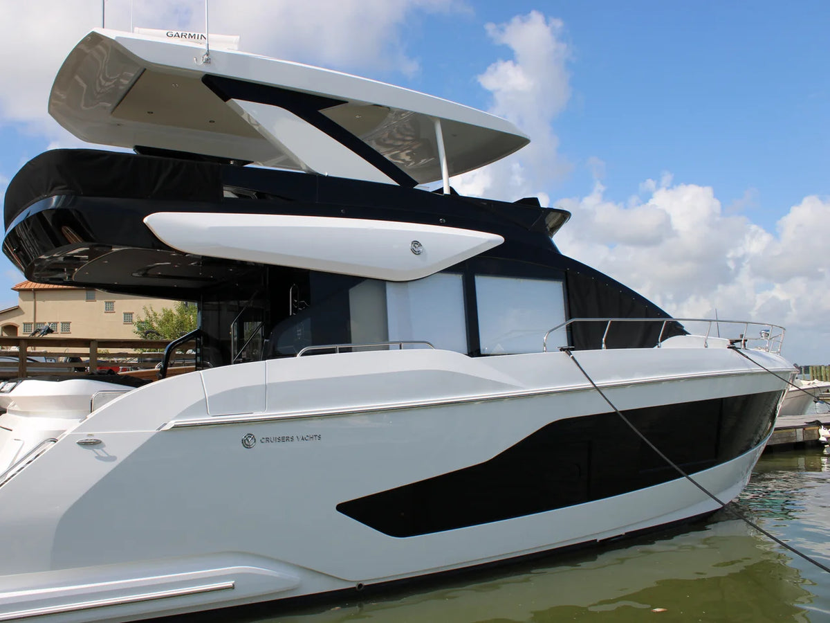 2027 Cruisers Yachts 57 FLY 57.0 feet, Clearwater, Florida #2