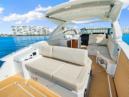 2026 Cruisers Yachts 38 GLS Outboard 38.0 feet, Clearwater, Florida #51