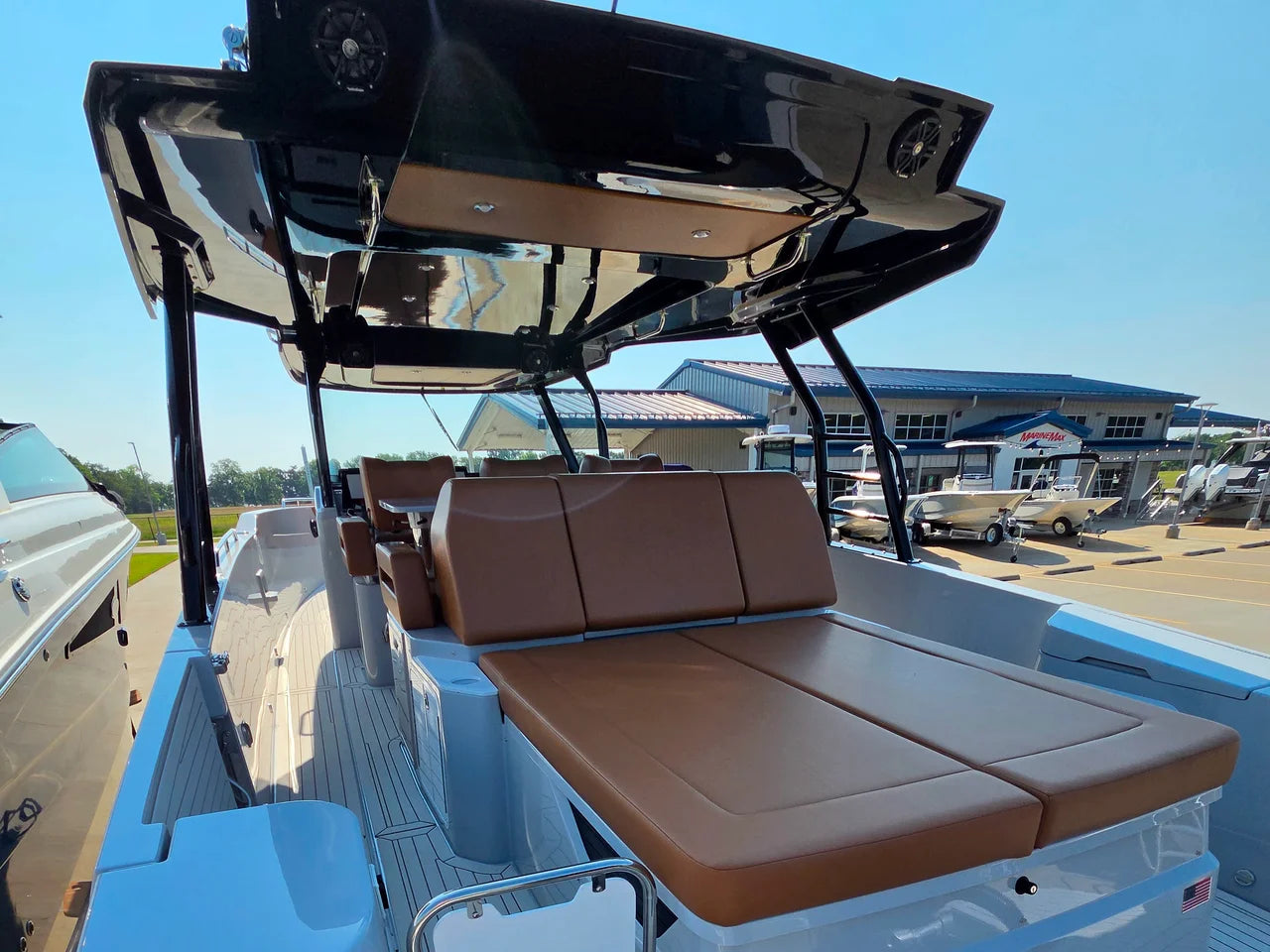 2027 Cruisers Yachts 38 VTR 38.0 feet, Clearwater, Florida #11