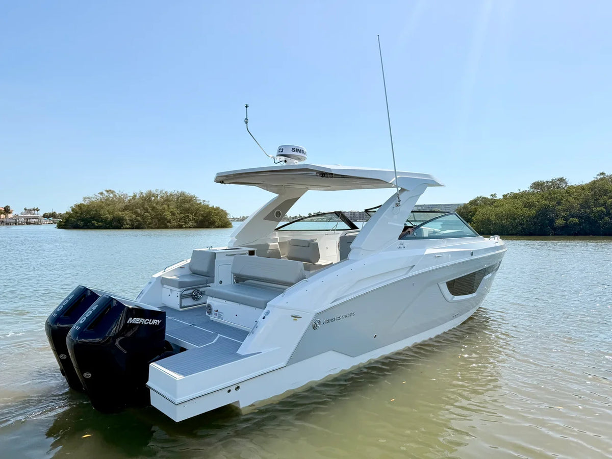 2026 Cruisers Yachts 34 GLS Outboard 34.0 feet, Clearwater, Florida #9