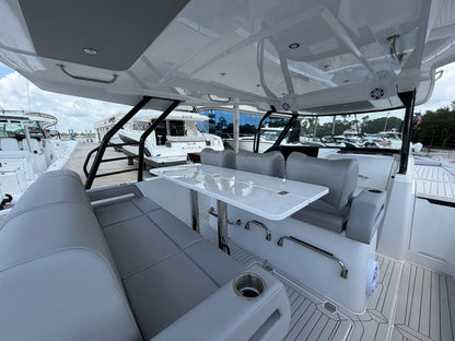 2026 Cruisers Yachts 38 VTR 38.0 feet, Clearwater, Florida #8