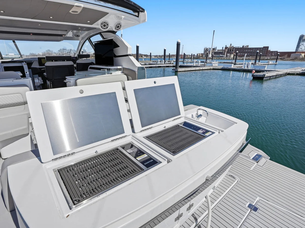 2026 Cruisers Yachts 50GLS OB 50.0 feet, Clearwater, Florida #9