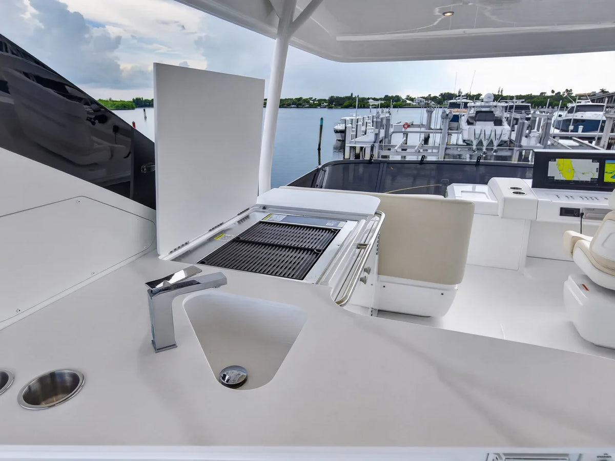 2026 Cruisers Yachts 57 FLY 57.0 feet, Clearwater, Florida #83