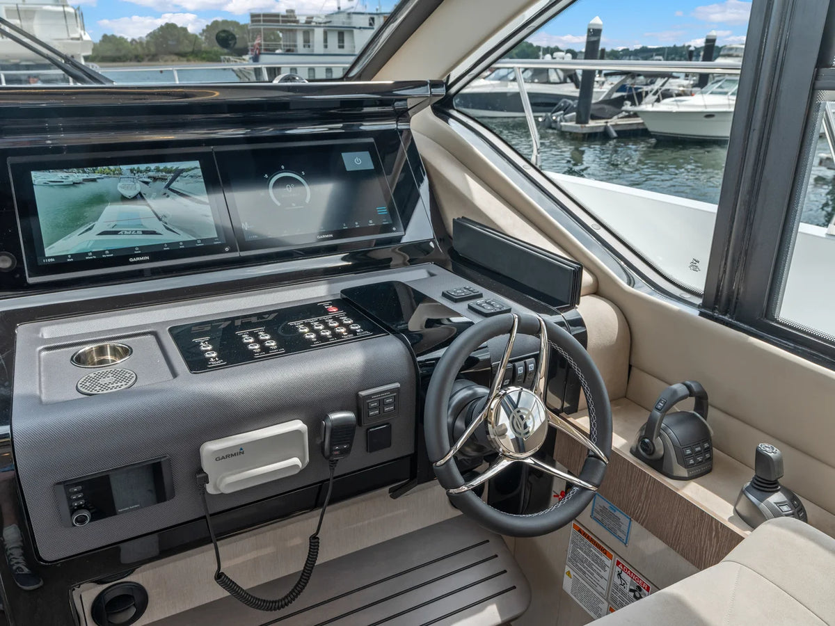 2026 Cruisers Yachts 57 FLY 57.0 feet, Clearwater, Florida #23