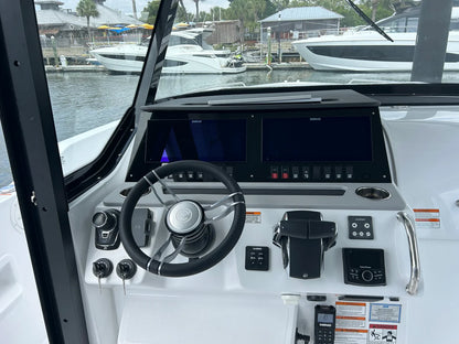 2026 Cruisers Yachts 38 VTR EC 38.0 feet, Clearwater, Florida #24