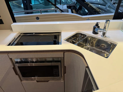2026 Cruisers Yachts 57 FLY 57.0 feet, Clearwater, Florida #39