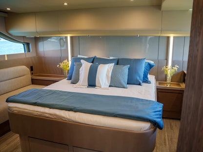 2026 Cruisers Yachts 50 FLY 50.0 feet, Clearwater, Florida #8