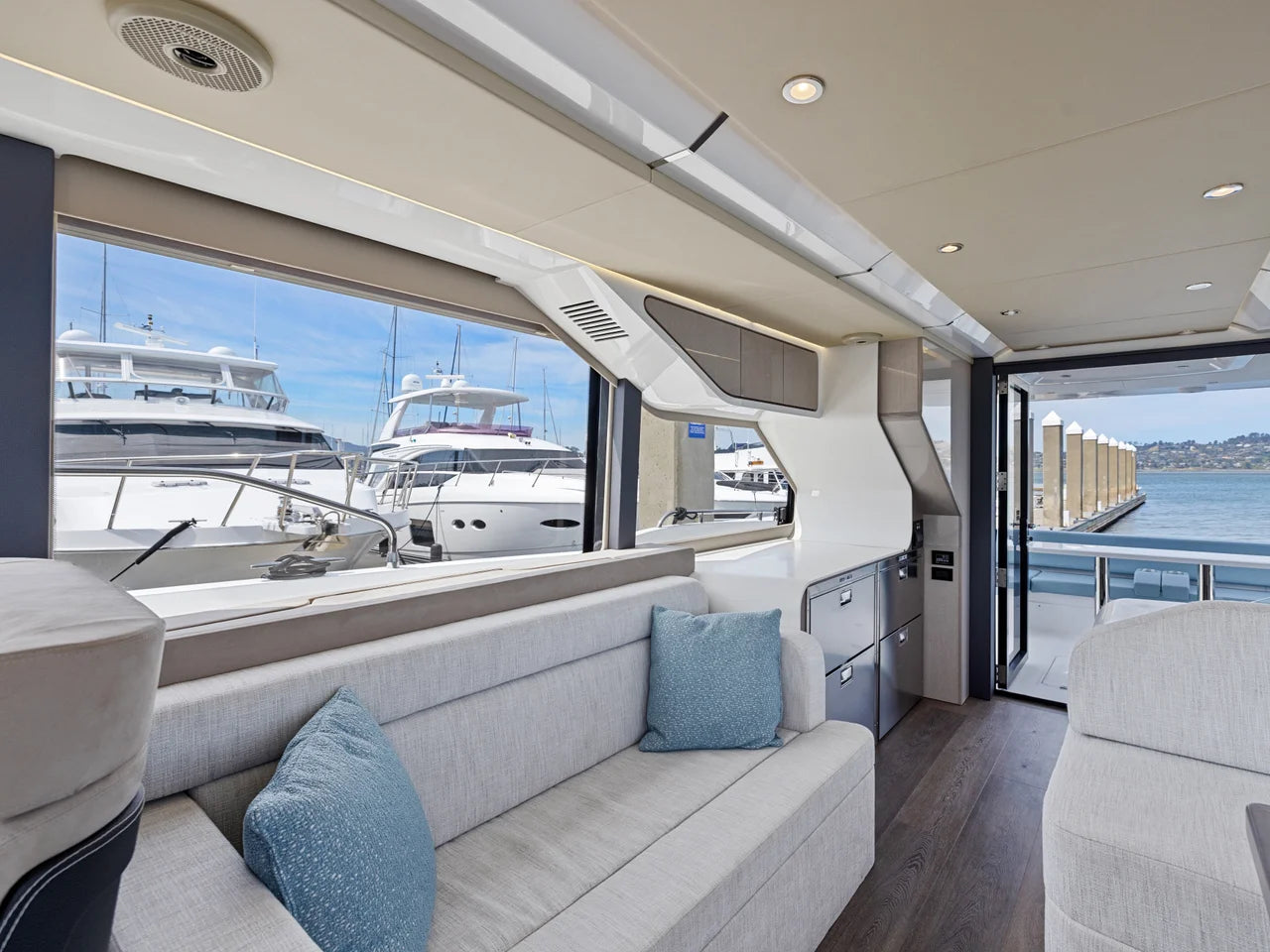 2026 Cruisers Yachts 57 FLY 57.0 feet, Clearwater, Florida #62