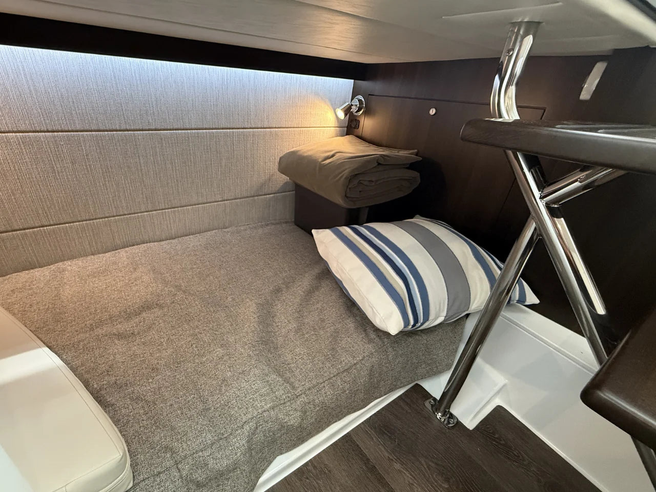 2026 Cruisers Yachts 34 GLS 34.0 feet, Clearwater, Florida #54