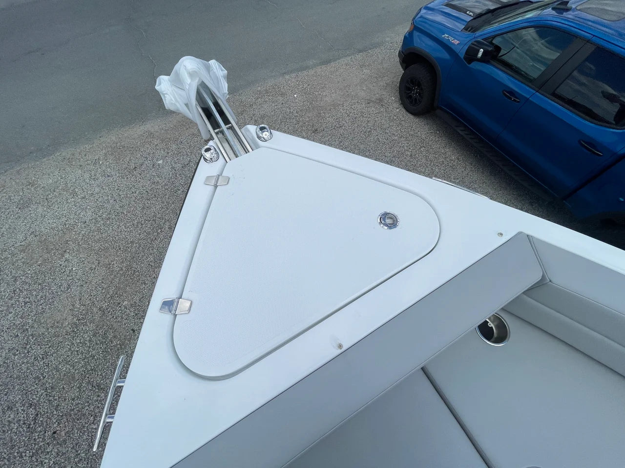 2026 Cruisers Yachts 38 VTR EC 38.0 feet, Clearwater, Florida #23