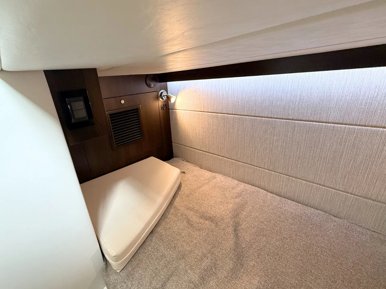 2026 Cruisers Yachts 34 GLS 34.0 feet, Clearwater, Florida #55