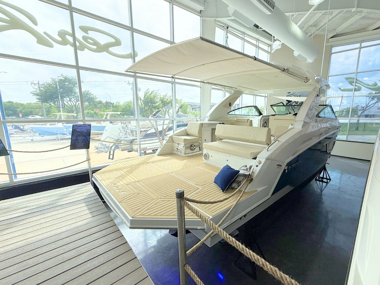 2026 Cruisers Yachts 34 GLS 34.0 feet, Clearwater, Florida #4