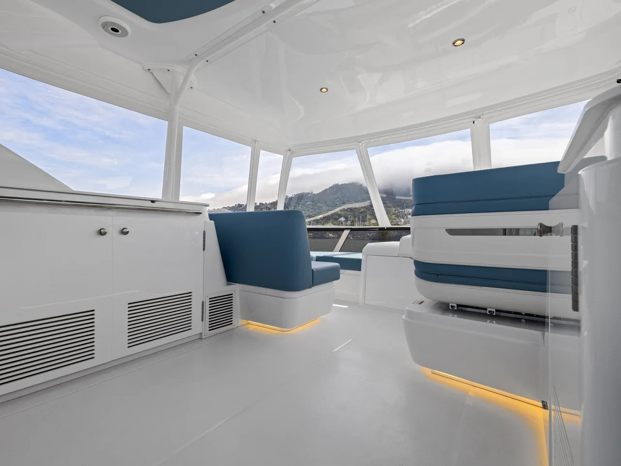 2026 Cruisers Yachts 57 FLY 57.0 feet, Clearwater, Florida #26