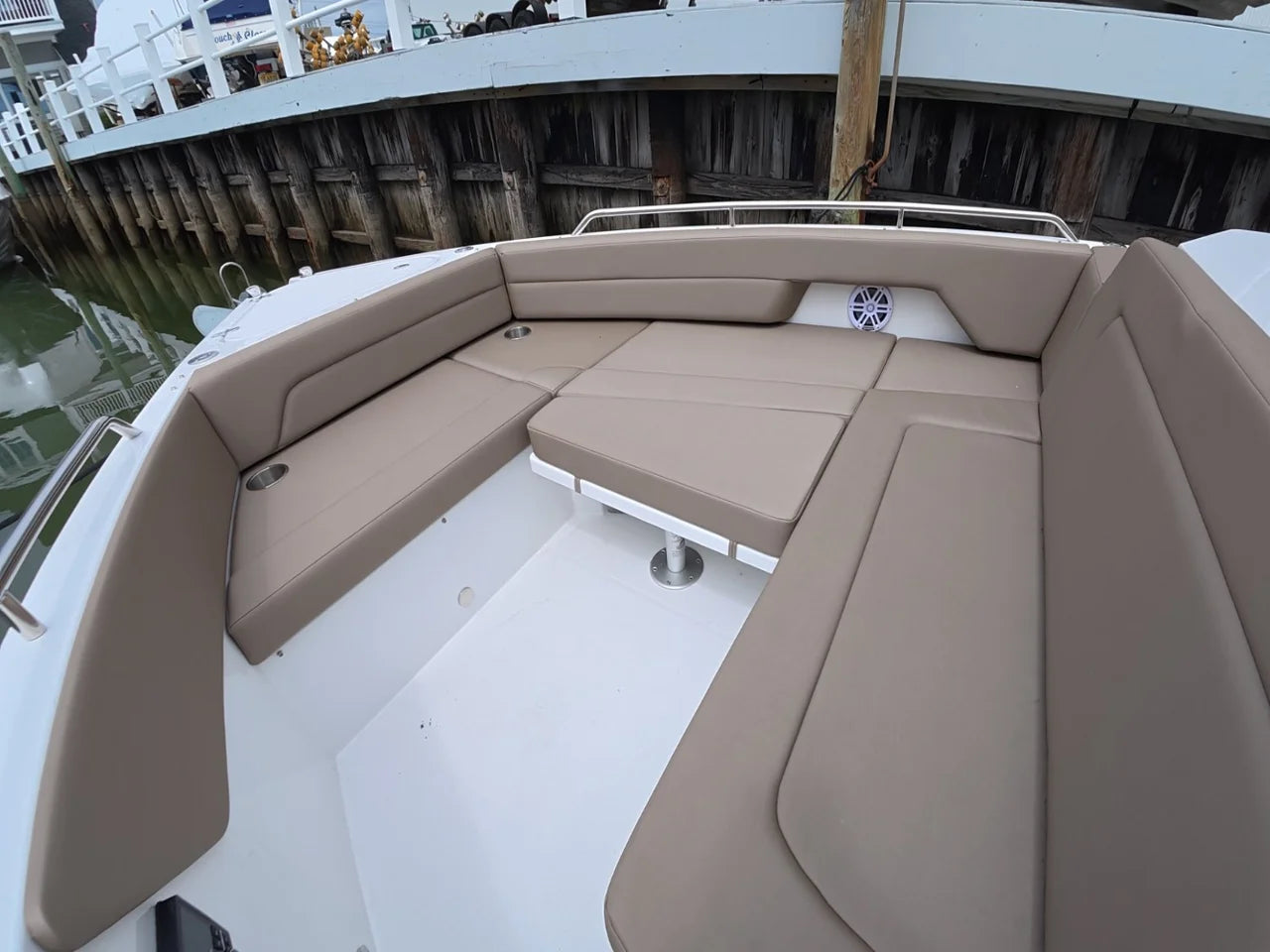 2026 Cruisers Yachts 38 VTR EC 38.0 feet, Clearwater, Florida #59