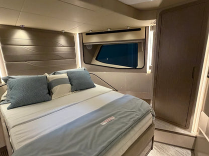 2026 Cruisers Yachts 57 FLY 57.0 feet, Clearwater, Florida #54