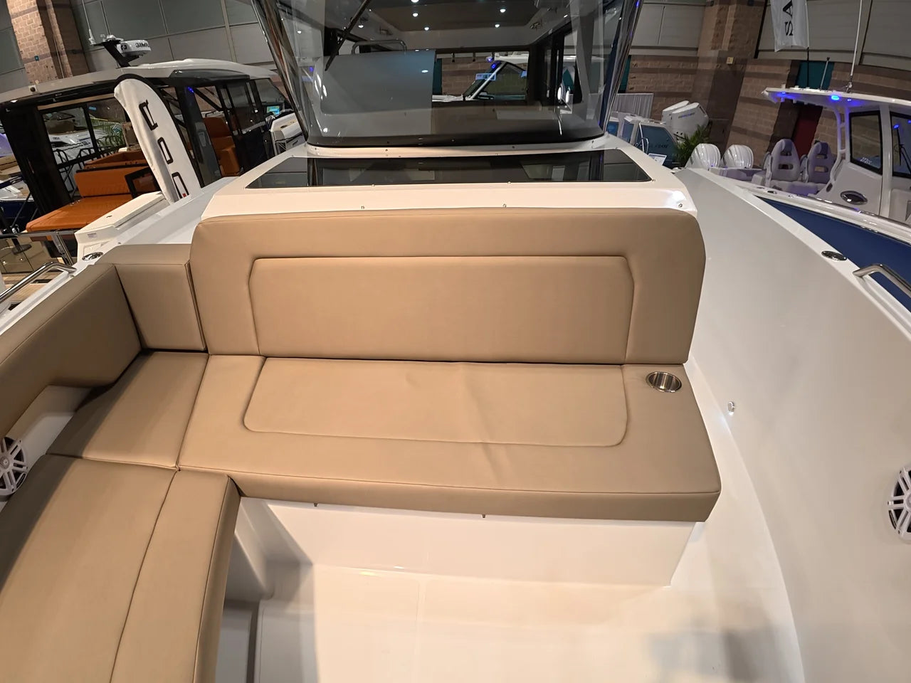 2026 Cruisers Yachts 38 VTR EC 38.0 feet, Clearwater, Florida #53